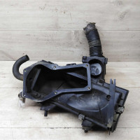 Корпус воздушного фильтра  Audi 80 B3 2.0i AAD