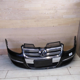 Бампер передний Volkswagen Jetta 5