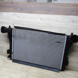 Радиатор интеркулера Volkswagen Passat B6 1.9tdi мкпп (27)