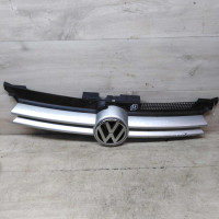 Решётка радиатора Volkswagen Golf 4