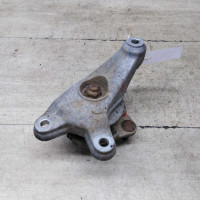 Опора мкпп Audi A4 B6 8E