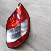 Фонарь задний правый Renault Scenic 2 дорестайлинг дефект