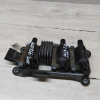 Катушка зажигания Audi A6 C5 2.8i ACK