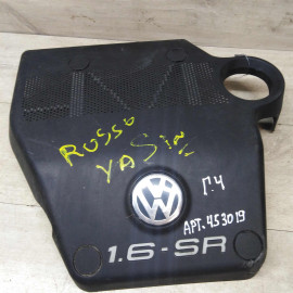 Декоративная крышка двигателя накладка Volkswagen Golf 4