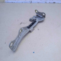 Петля капота правая Hyundai Getz
