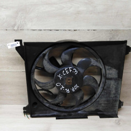 Вентилятор радиатора правый Hyundai Sonata 4 (EF)