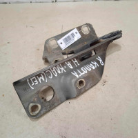 Петля капота правая Nissan Almera Classic