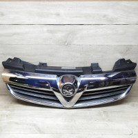 Решётка радиатора Opel Zafira B   13247331