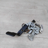 Замок капота Peugeot 407