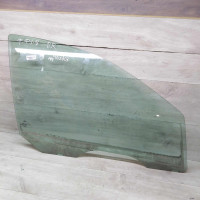 Стекло двери передние правое Ford Focus 1 Стекло двери передние правое Ford Focus 1