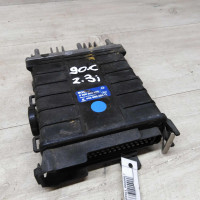 Блок управления двигателем Audi 80 B4