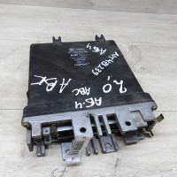 Блок управления двигателем Audi 80 B4