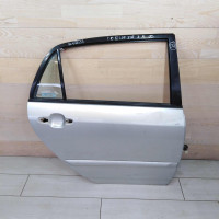Дверь задняя правая Toyota corolla e120 хэтчбек  