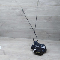 Замок двери задний левый Toyota corolla e120 хэтчбек 