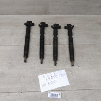 Форсунка топливная1.4 CRDi D4FC Hyundai i30 Hyundai solaris Hyundai i20
