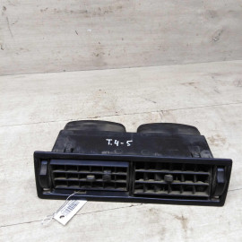 Дефлектор обдува салона центральный Volkswagen Transporter T4 
