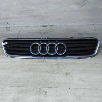 Решетка радиатора Audi A3 8L 
