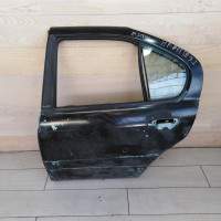 Дверь задняя левая Nissan Primera P11