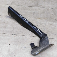 Петля капота левая Nissan Primera P11