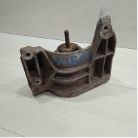 Опора двигателя правая 2.6i 2.8i Audi 80 B4 
