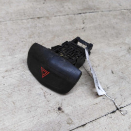 Кнопка аварийной сигнализации Nissan Primera P12