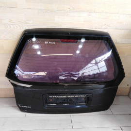 Крышка багажника mitsubishi space wagon III 