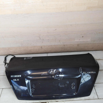 Крышка багажника Hyundai Elantra III   