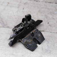 Замок крышки багажника Opel Astra J дорестайлинг