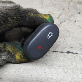 Кнопка Renault Clio II