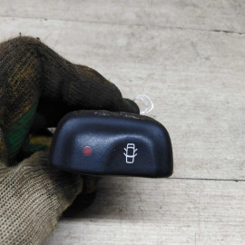 Кнопка открывание дверей Renault Scenic I