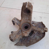 Кулак поворотный правый Skoda Octavia I (A4) дорестайлинг