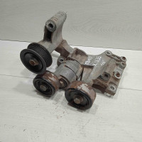 Кронштейн крепления генератора Hyundai ix35 I