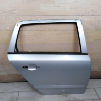 Дверь задняя правая Opel Astra h дорестайлинг универсал