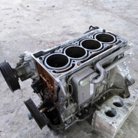 Блок двигателя Skoda Octavia a5 1.6i BLF 