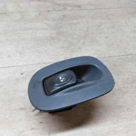 Кнопка управления стеклоподъемником передняя правая Renault Scenic 1