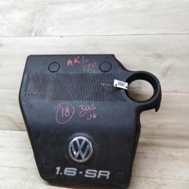 Крышка декоративная двигателя Volkswagen Golf 4 1.6 akl Volkswagen Bora Skoda Octavia Tour