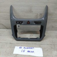 Рамка магнитолы Chevrolet Cobalt