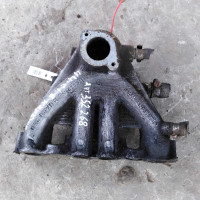 Коллектор впускной Audi 100 C3 1.8