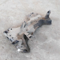 Балка передняя подрамник Peugeot 206