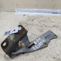 Петля капота правая Nissan Primera P11