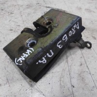 Замок двери передний правый Audi 80 B3   