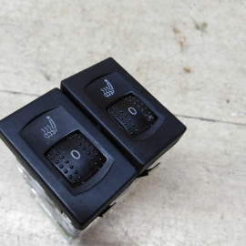 Кнопка управления стеклоподъемниками Volkswagen Passat B5 GP