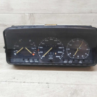 Панель приборов щиток Volkswagen Passat B3 (B4) бензин