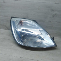Фара правая Ford fiesta 0.4 г.в. 